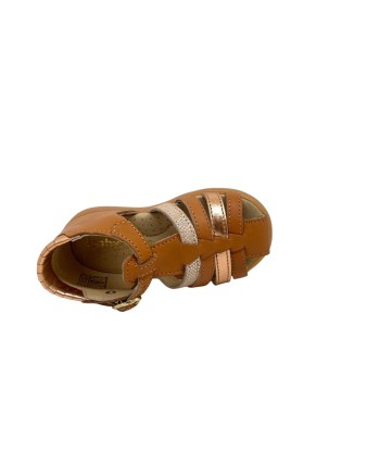 BABYBOTTE GUPPY Camel sandales nu pieds solde