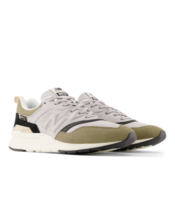 New Balance CM997HWH chez Cornerstreet bien 